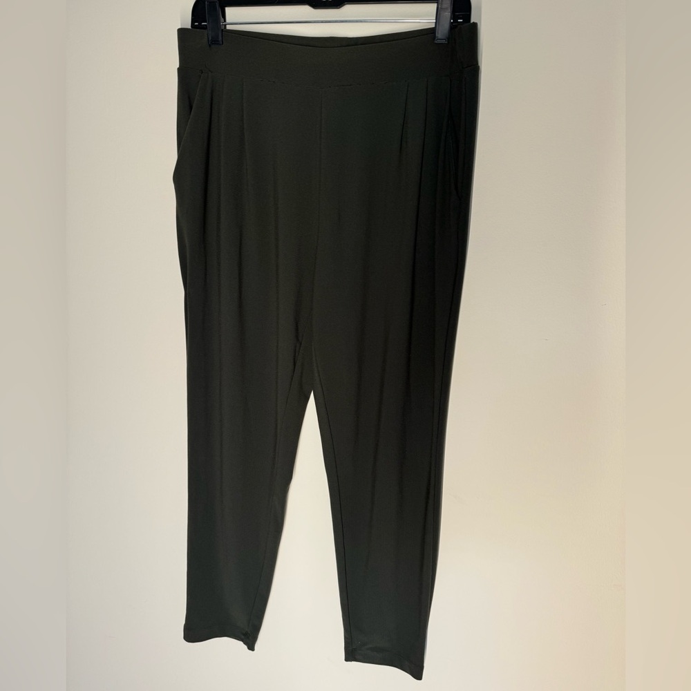 Dark green dress pants